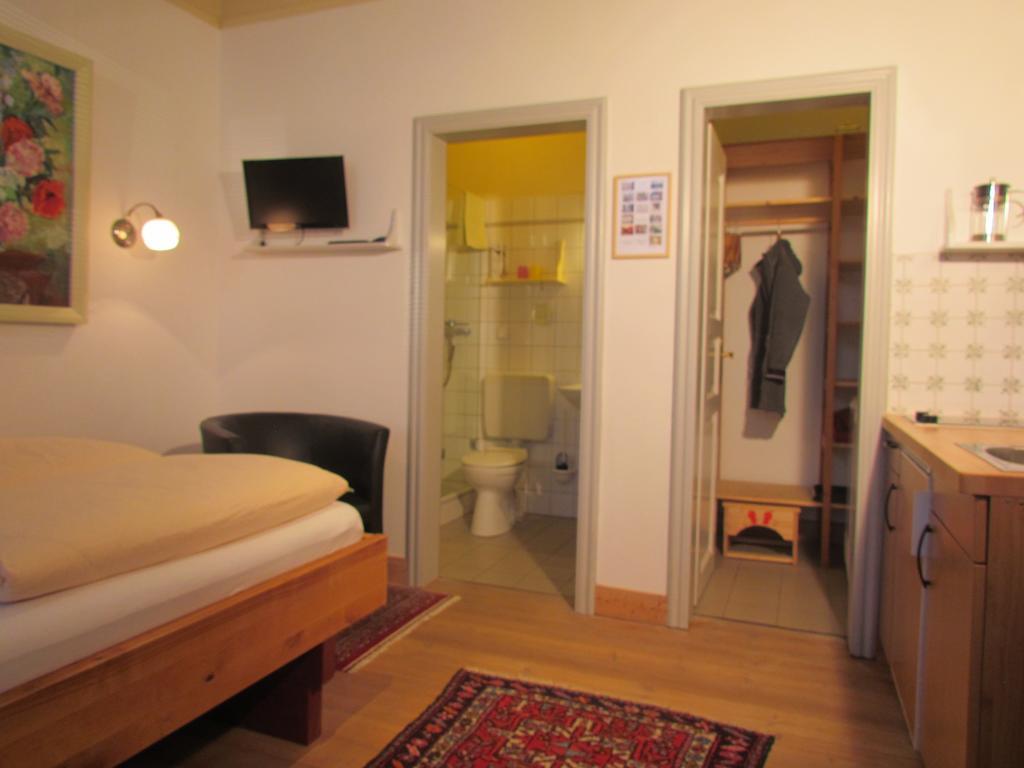 Apartments Im Froschhaus Mit Fruehstueckskuechen Friedrichstadt Luaran gambar